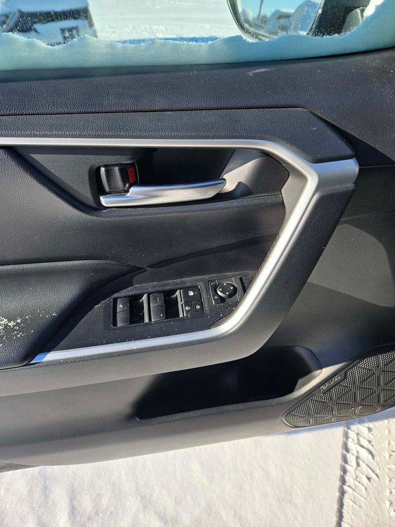 Toyota RAV4 Trail, 8 PNEUS, AWD, TOIT OUVRANT, CUIR, MAGS 2019 à Mirabel, Québec - 7 - w1024h768px