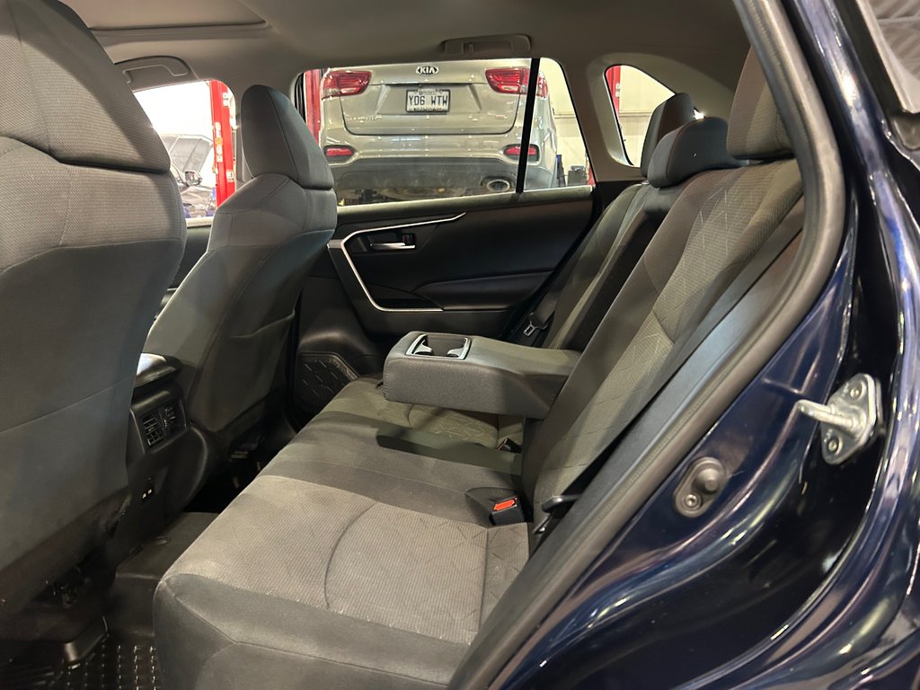 Toyota RAV4 XLE, JAMAIS ACCIDENTÉ, 8 PNEUS, AWD, TOIT 2021 à Mirabel, Québec - 36 - w1024h768px