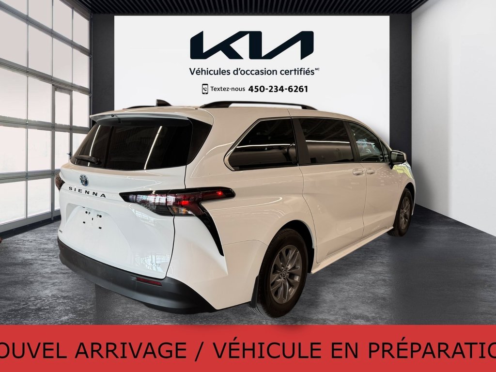 2025 Toyota Sienna LE HYBRIDE, JAMAIS ACCIDENTÉ, 8 PASSAGERS, AWD in Mirabel, Quebec - 25 - w1024h768px