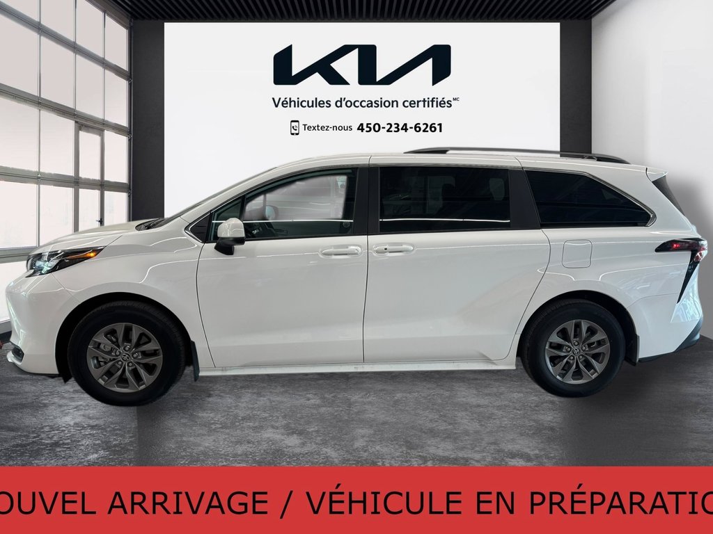 2025 Toyota Sienna LE HYBRIDE, JAMAIS ACCIDENTÉ, 8 PASSAGERS, AWD in Mirabel, Quebec - 4 - w1024h768px