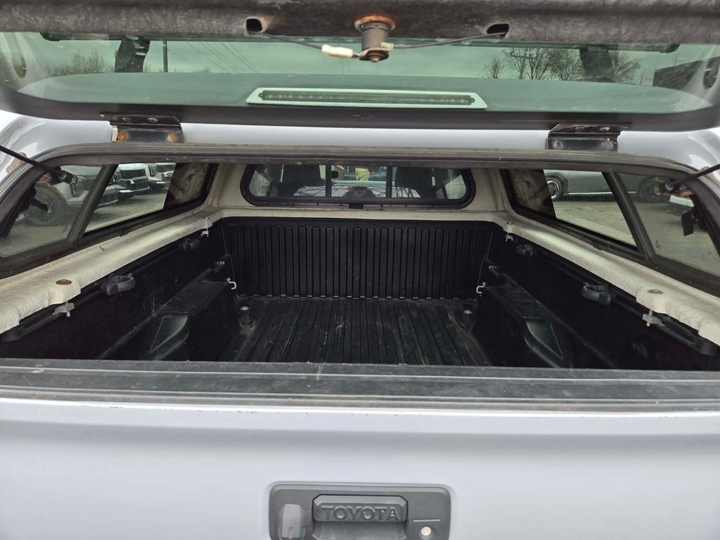 Toyota Tacoma TRD Off Road, JAMAIS ACCIDENTÉ, V6, HITCH 2018 à Mirabel, Québec - 20 - w1024h768px