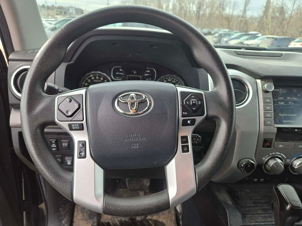 2020 Toyota Tundra Crew Max, JAMAIS ACCIDENTÉ, 8 PNEUS, MAGS in Mirabel, Quebec - 9 - w1024h768px