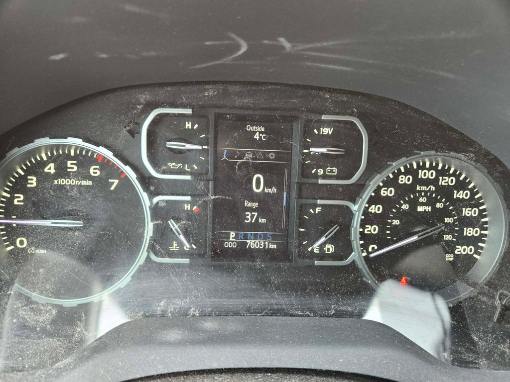 2020 Toyota Tundra Crew Max, JAMAIS ACCIDENTÉ, 8 PNEUS, MAGS in Mirabel, Quebec - 10 - w1024h768px