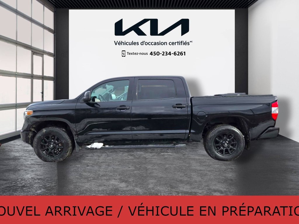 2020 Toyota Tundra Crew Max, JAMAIS ACCIDENTÉ, 8 PNEUS, MAGS in Mirabel, Quebec - 3 - w1024h768px