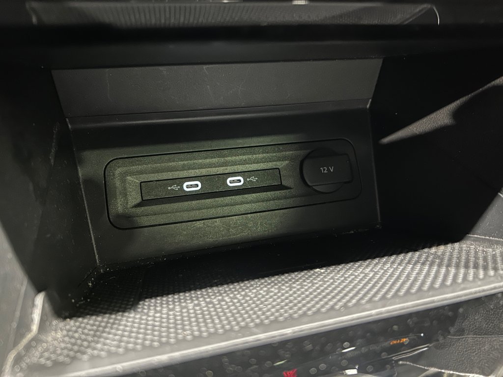 Volkswagen Atlas Execline, JAMAIS ACCIDENTÉ, 6 PASSAGERS, HITCH, V6 2022 à Mirabel, Québec - 26 - w1024h768px