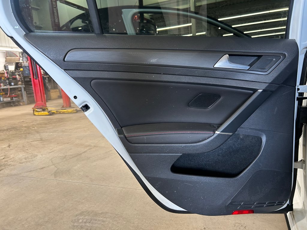Volkswagen Golf GTI Autobahn, JAMAIS ACCIDENTÉ, DSG, 8 PNEUS, CUIR 2021 à Mirabel, Québec - 26 - w1024h768px