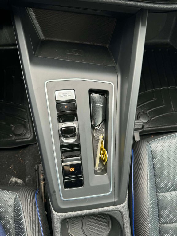 Volkswagen Golf R DSG, JAMAIS ACCIDENTÉ, 8 MAGS, VOIR LISTE PLUS BAS 2022 à Mirabel, Québec - 17 - w1024h768px
