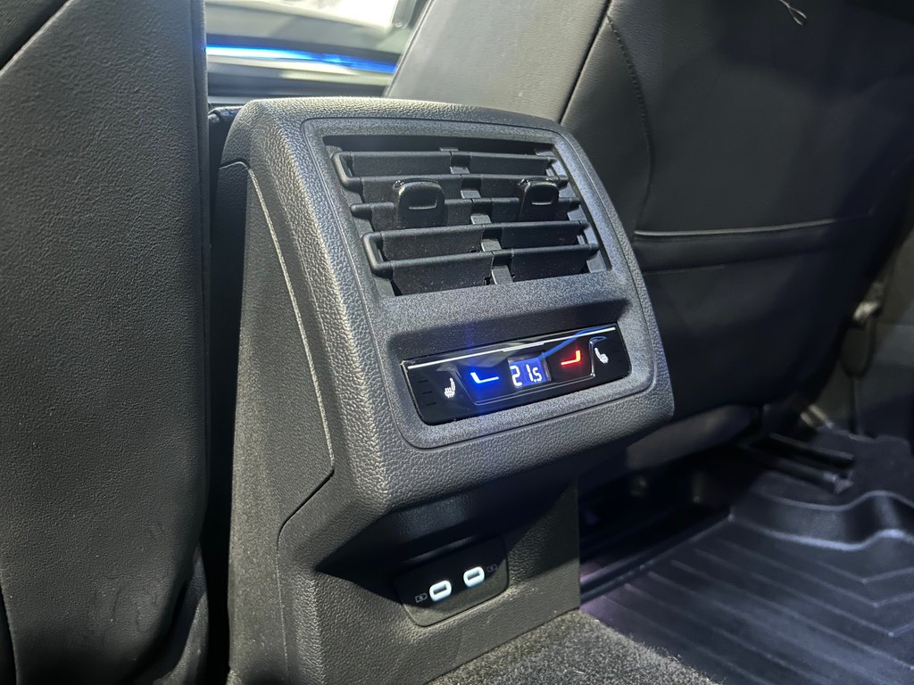 2022 Volkswagen Golf R DSG, JAMAIS ACCIDENTÉ, 8 MAGS, VOIR LISTE PLUS BAS in Mirabel, Quebec - 38 - w1024h768px