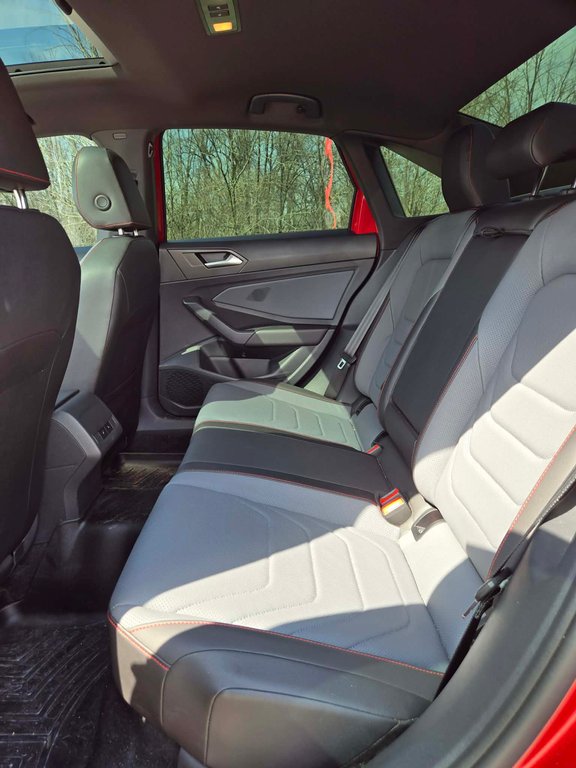 2025 Volkswagen Jetta GLI Autobahn, JAMAIS ACCIDENTÉ, CUIR, TOIT, GPS in Mirabel, Quebec - 19 - w1024h768px
