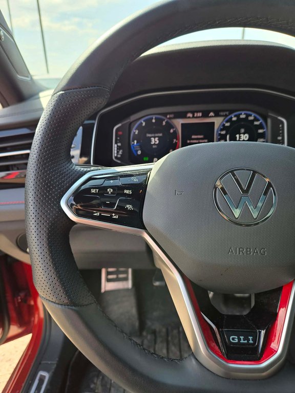 2025 Volkswagen Jetta GLI Autobahn, JAMAIS ACCIDENTÉ, CUIR, TOIT, GPS in Mirabel, Quebec - 13 - w1024h768px