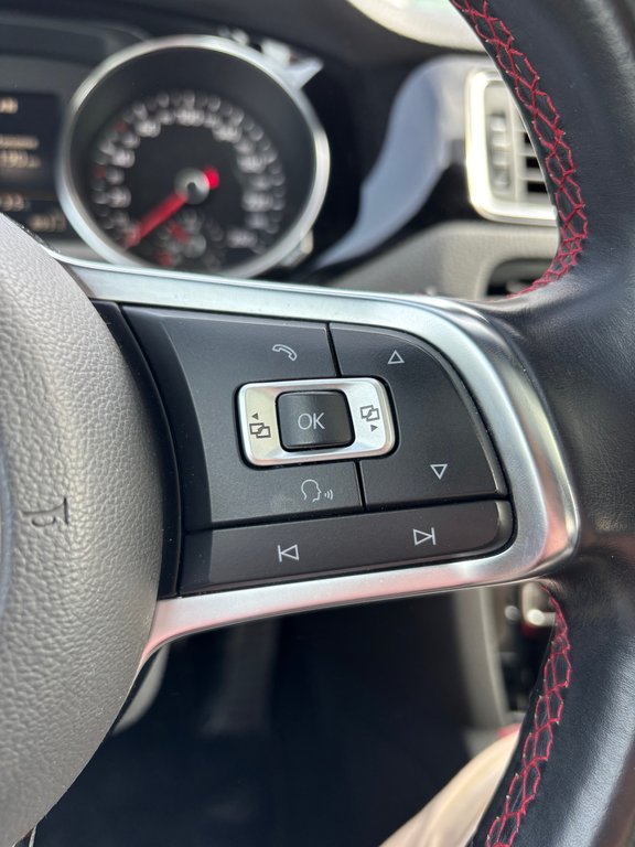 2017 Volkswagen Jetta Sedan GLI Autobahn, JAMAIS ACCIDENTÉ, 8 MAGS, MANUELLE in Mirabel, Quebec - 14 - w1024h768px