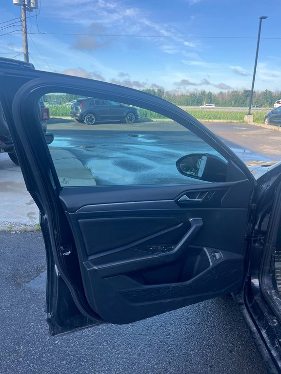 Volkswagen Jetta Comfortline, JAMAIS ACCIDENTÉ, MANUELLE, CUIR 2023 à Mirabel, Québec - 7 - w1024h768px