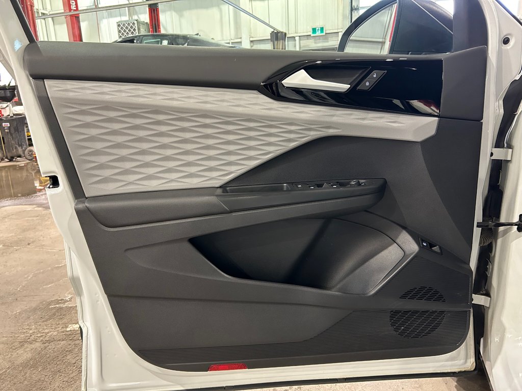 Volkswagen Taos Trendline, JAMAIS ACCIDENTÉ, 8 PNEUS, MAGS 2022 à Mirabel, Québec - 8 - w1024h768px