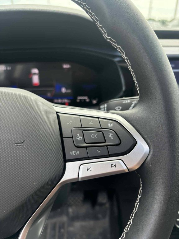 2024 Volkswagen Taos Comfortline, JAMAIS ACCIDENTÉ, CUIR, TOIT, AWD in Mirabel, Quebec - 13 - w1024h768px