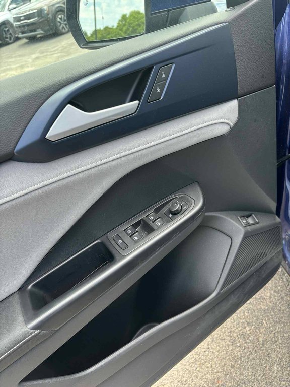 2024 Volkswagen Taos Comfortline, JAMAIS ACCIDENTÉ, CUIR, TOIT, AWD in Mirabel, Quebec - 6 - w1024h768px