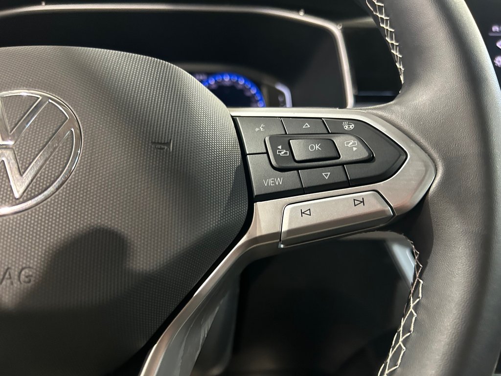 2025 Volkswagen Taos Comfortline, JAMAIS ACCIDENTÉ, CUIR/SUEDE, AWD in Mirabel, Quebec - 17 - w1024h768px