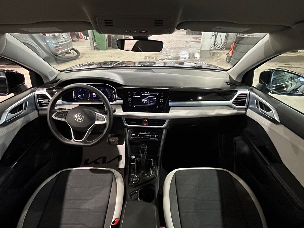2025 Volkswagen Taos Comfortline, JAMAIS ACCIDENTÉ, CUIR/SUEDE, AWD in Mirabel, Quebec - 3 - w1024h768px