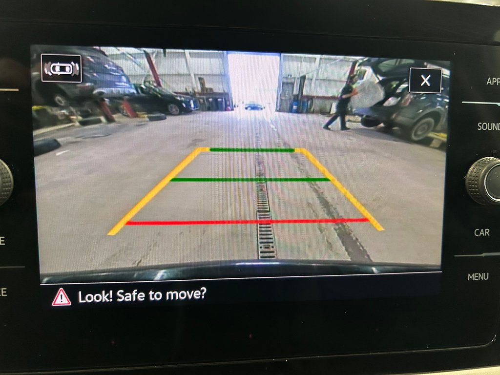 2025 Volkswagen Taos Comfortline, JAMAIS ACCIDENTÉ, CUIR/SUEDE, AWD in Mirabel, Quebec - 20 - w1024h768px