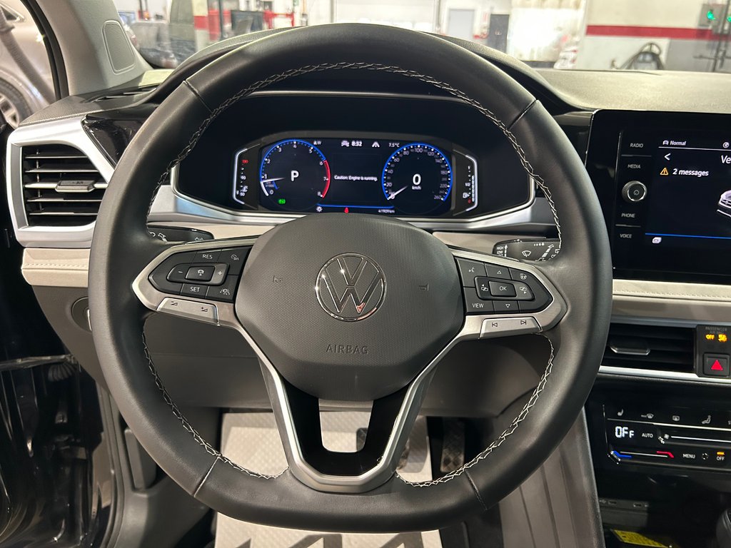 2025 Volkswagen Taos Comfortline, JAMAIS ACCIDENTÉ, CUIR/SUEDE, AWD in Mirabel, Quebec - 11 - w1024h768px