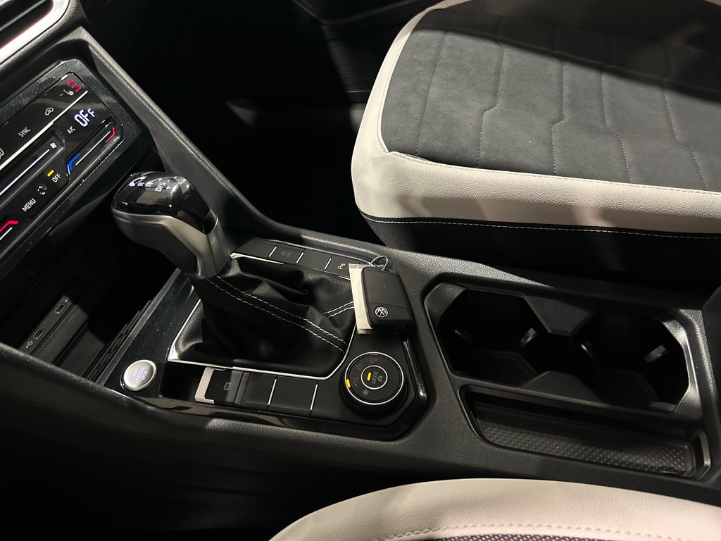 2025 Volkswagen Taos Comfortline, JAMAIS ACCIDENTÉ, CUIR/SUEDE, AWD in Mirabel, Quebec - 18 - w1024h768px