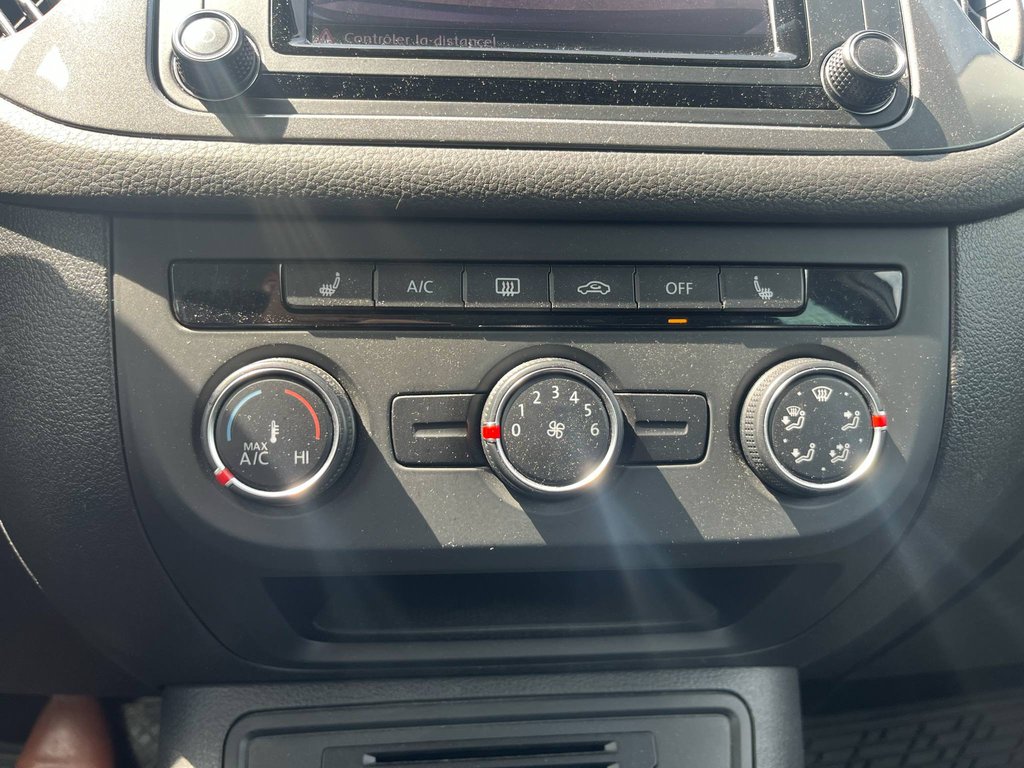 2017 Volkswagen Tiguan Trendline, JAMAIS ACCIDENTÉ, 8 PNEUS, MAGS in Mirabel, Quebec - 15 - w1024h768px