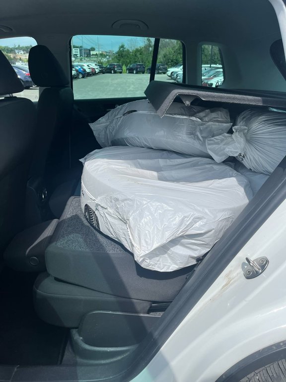 2017 Volkswagen Tiguan Trendline, JAMAIS ACCIDENTÉ, 8 PNEUS, MAGS in Mirabel, Quebec - 20 - w1024h768px