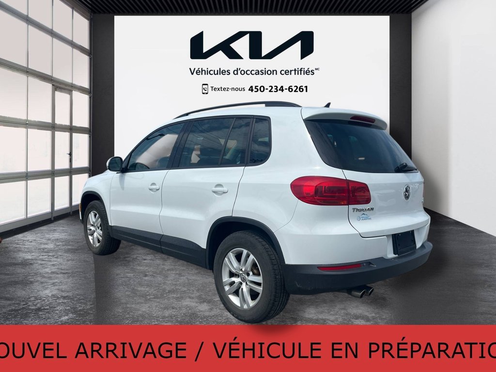 2017 Volkswagen Tiguan Trendline, JAMAIS ACCIDENTÉ, 8 PNEUS, MAGS in Mirabel, Quebec - 12 - w1024h768px