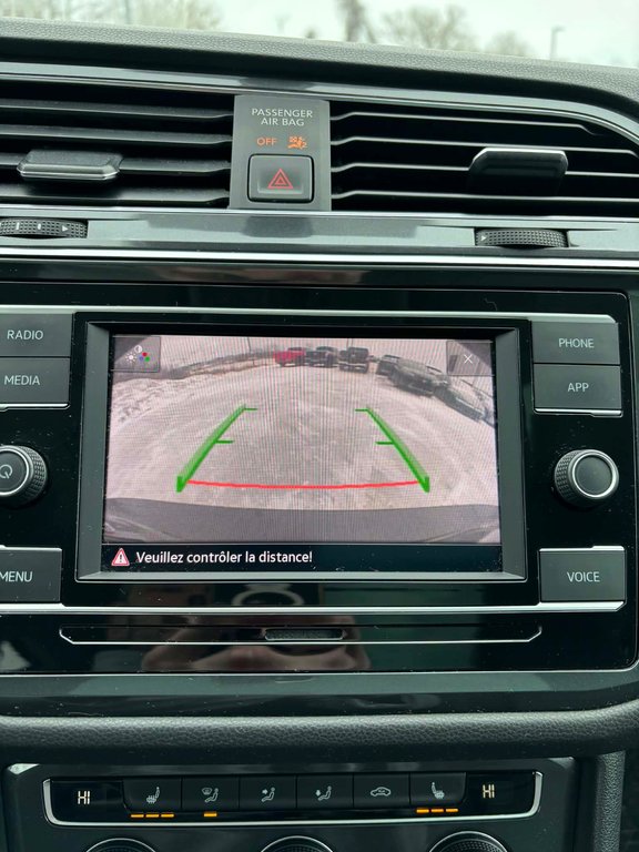 2020 Volkswagen Tiguan Comfortline, JAMAIS ACCIDENTÉ, 8 PNEUS, CUIR, TOIT in Mirabel, Quebec - 13 - w1024h768px