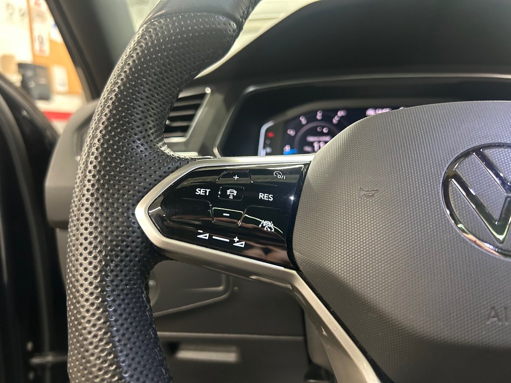 Volkswagen Tiguan Highline R-Line, JAMAIS ACCIDENTÉ, CUIR, GPS, TOIT 2022 à Mirabel, Québec - 17 - w1024h768px