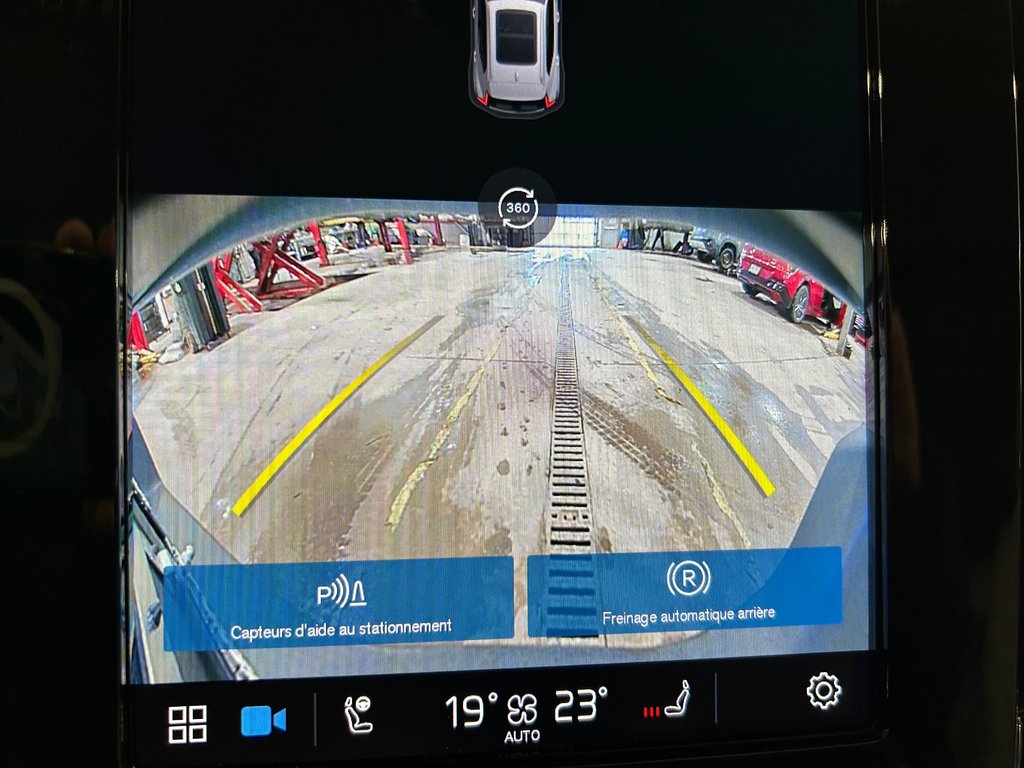 2023 Volvo XC40 Ultimate Dark Theme, JAMAIS ACCIDENTÉ, AWD, CUIR in Mirabel, Quebec - 21 - w1024h768px