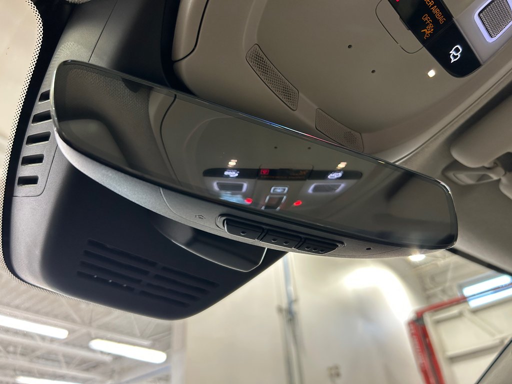 2023 Volvo XC40 Ultimate Dark Theme, JAMAIS ACCIDENTÉ, AWD, CUIR in Mirabel, Quebec - 23 - w1024h768px