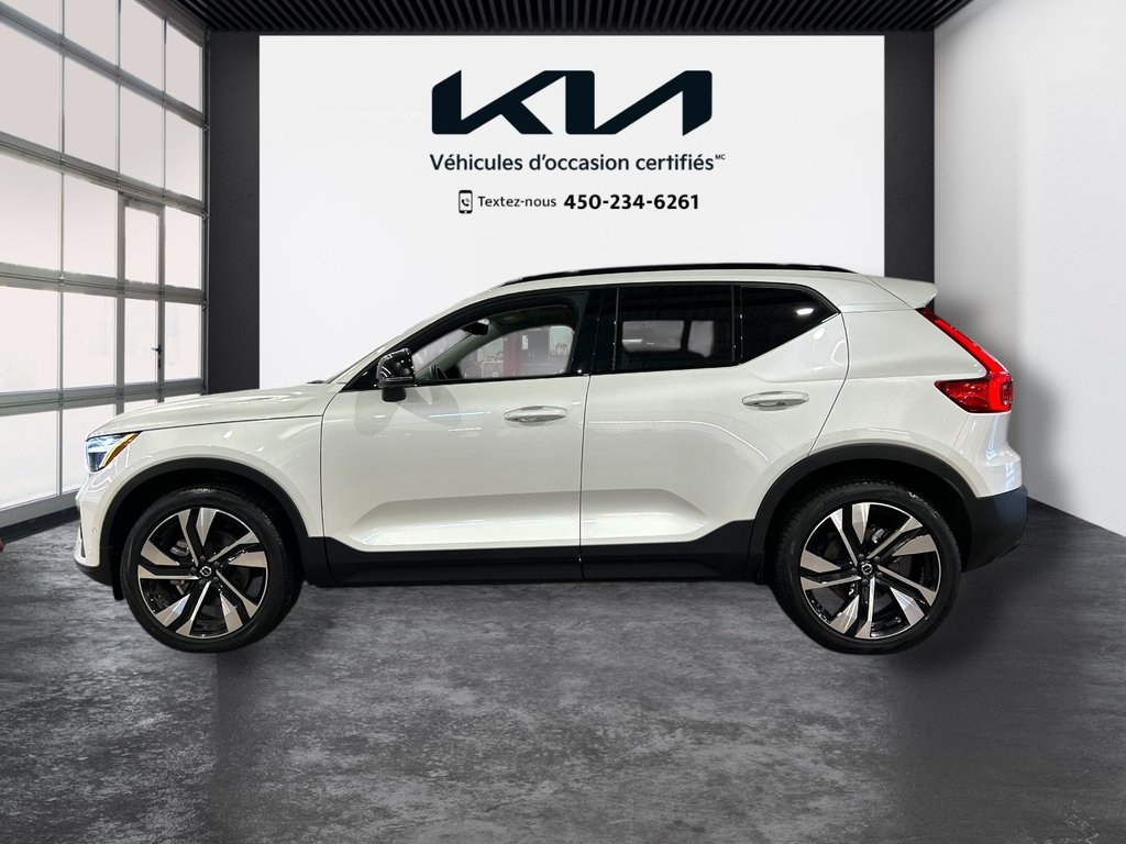 2023 Volvo XC40 Ultimate Dark Theme, JAMAIS ACCIDENTÉ, AWD, CUIR in Mirabel, Quebec - 4 - w1024h768px