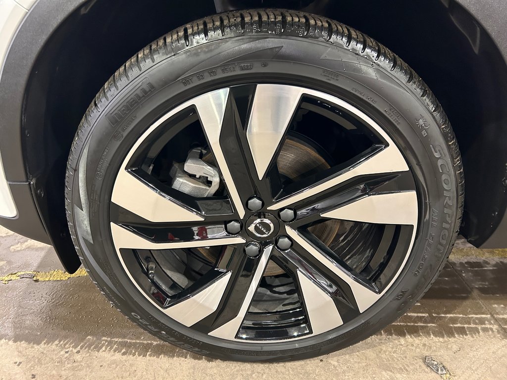2023 Volvo XC40 Ultimate Dark Theme, JAMAIS ACCIDENTÉ, AWD, CUIR in Mirabel, Quebec - 7 - w1024h768px