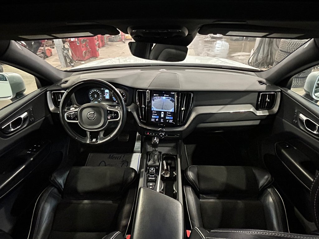 XC60 R-Design, CUIR, TOIT, GPS, 1 PROPRIÉTAIRE 2019 à Mirabel, Québec - 3 - w1024h768px