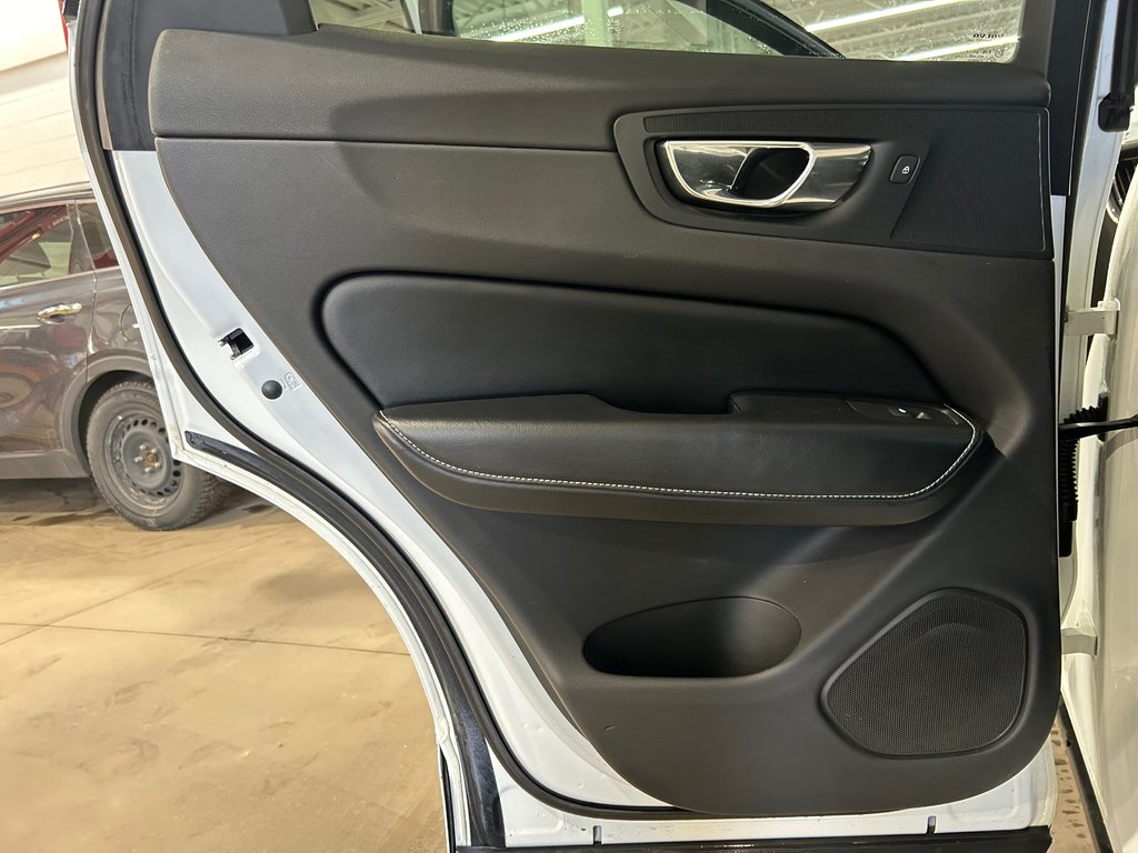 XC60 R-Design, CUIR, TOIT, GPS, 1 PROPRIÉTAIRE 2019 à Mirabel, Québec - 30 - w1024h768px