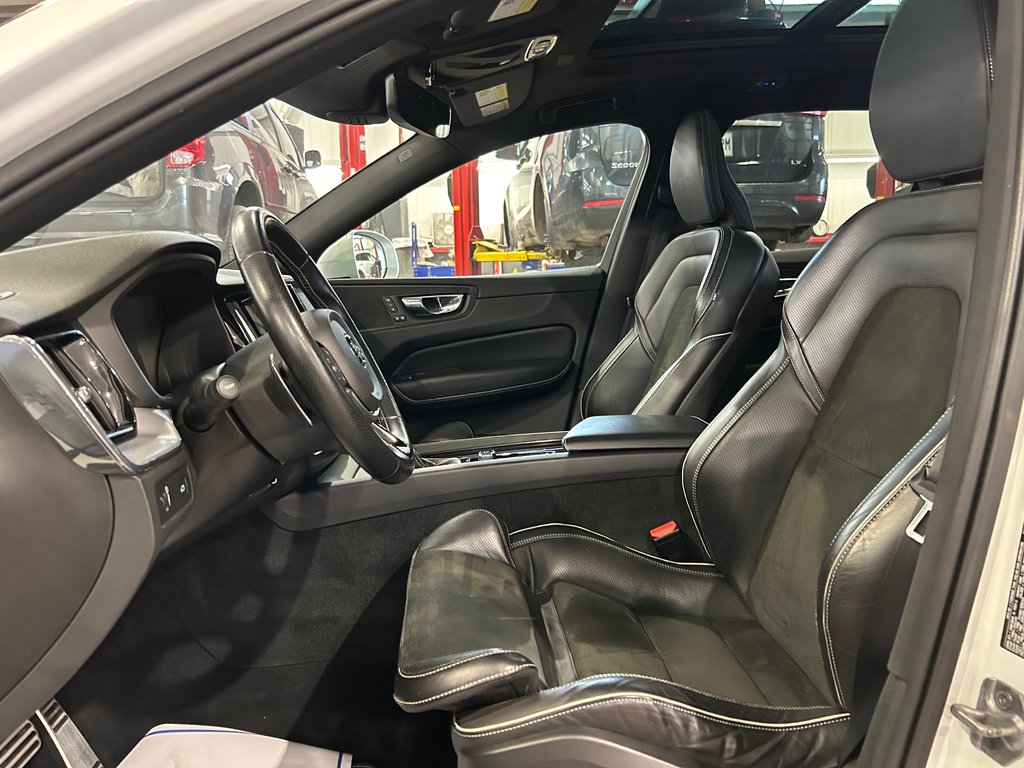 XC60 R-Design, CUIR, TOIT, GPS, 1 PROPRIÉTAIRE 2019 à Mirabel, Québec - 10 - w1024h768px