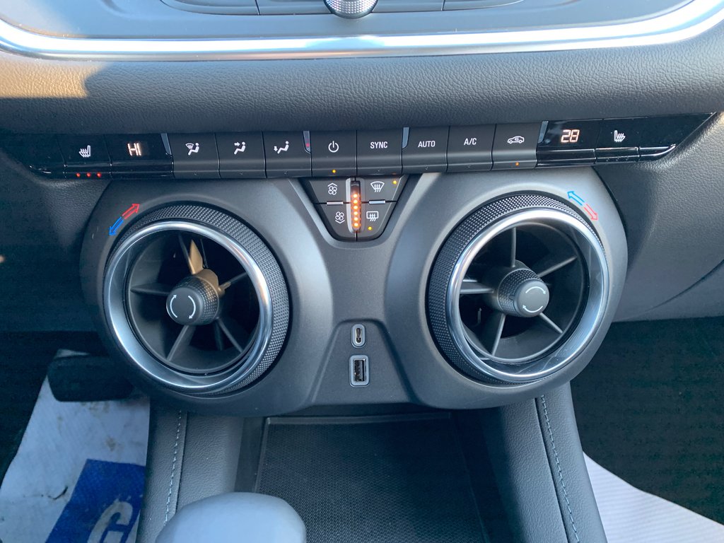 Cross Town Motors Roblin 2020 Chevrolet Blazer Lt 12293