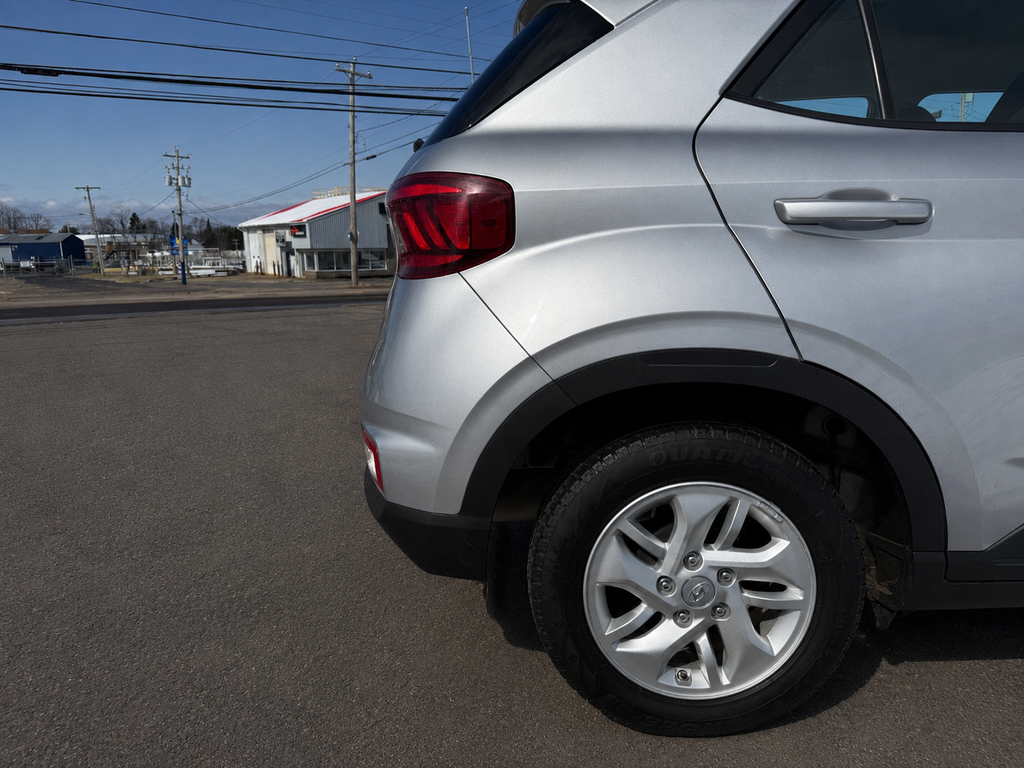 2024 Hyundai Venue Preferred | Cam | USB | HtdSeat | Warranty to 2029 in Hebbville, Nova Scotia - 10 - w1024h768px