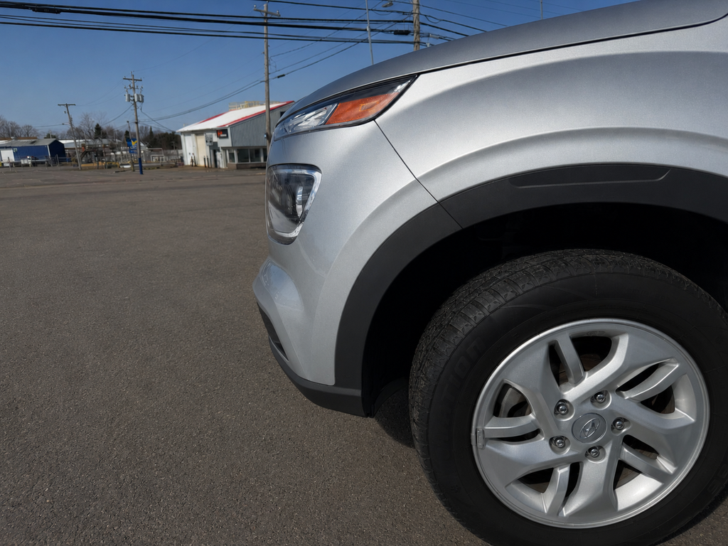 2024 Hyundai Venue Preferred | Cam | USB | HtdSeat | Warranty to 2029 in Hebbville, Nova Scotia - 9 - w1024h768px