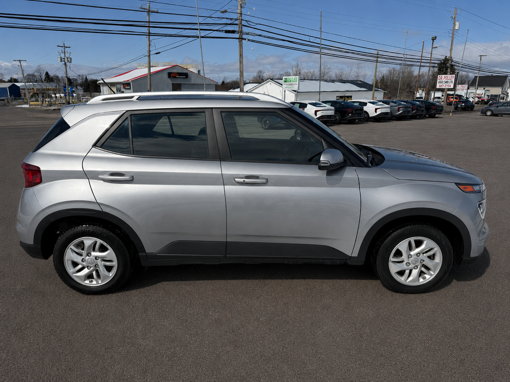 2024 Hyundai Venue Preferred | Cam | USB | HtdSeat | Warranty to 2029 in Hebbville, Nova Scotia - 3 - w1024h768px