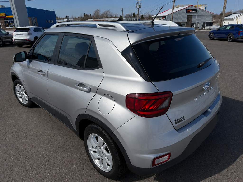 2024 Hyundai Venue Preferred | Cam | USB | HtdSeat | Warranty to 2029 in Hebbville, Nova Scotia - 5 - w1024h768px