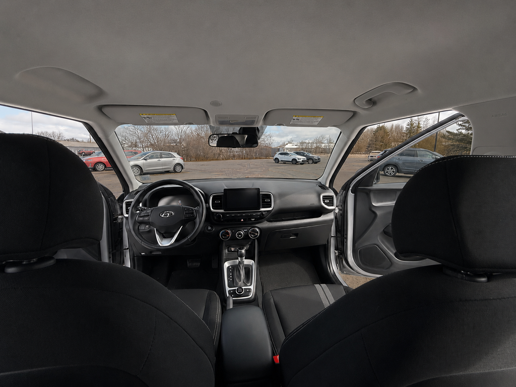 2024 Hyundai Venue Preferred | Cam | USB | HtdSeat | Warranty to 2029 in Hebbville, Nova Scotia - 52 - w1024h768px