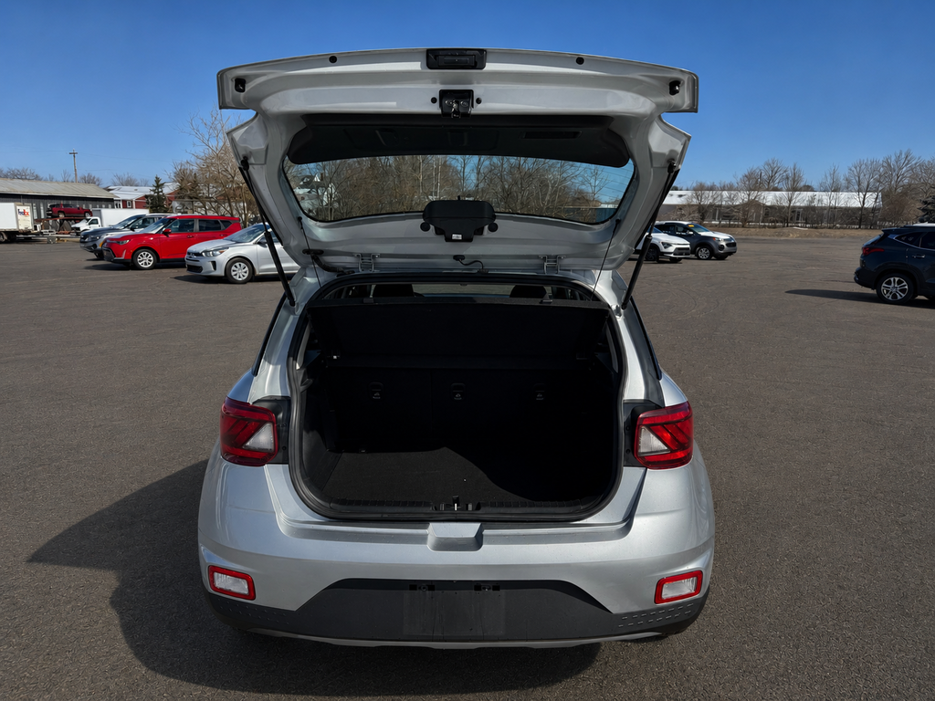 2024 Hyundai Venue Preferred | Cam | USB | HtdSeat | Warranty to 2029 in Hebbville, Nova Scotia - 17 - w1024h768px