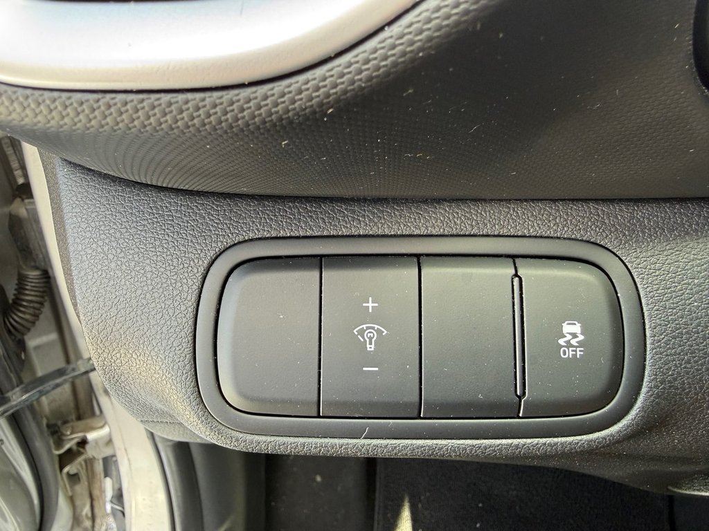 Hyundai Venue Preferred 2024 à Amherst, Nouvelle-Écosse - 31 - w1024h768px