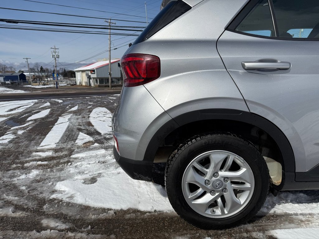 Hyundai Venue Preferred 2024 à Amherst, Nouvelle-Écosse - 11 - w1024h768px