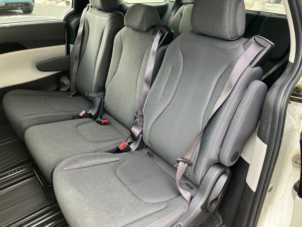 2024 Kia Carnival LX+ | Cam | 8-Pass | HtdSeats | Warranty to 2028 in Bridgewater, New Brunswick - 10 - w1024h768px