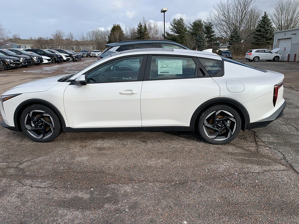 2025 Kia K4 EX+ in Amherst, Nova Scotia - 10 - w1024h768px