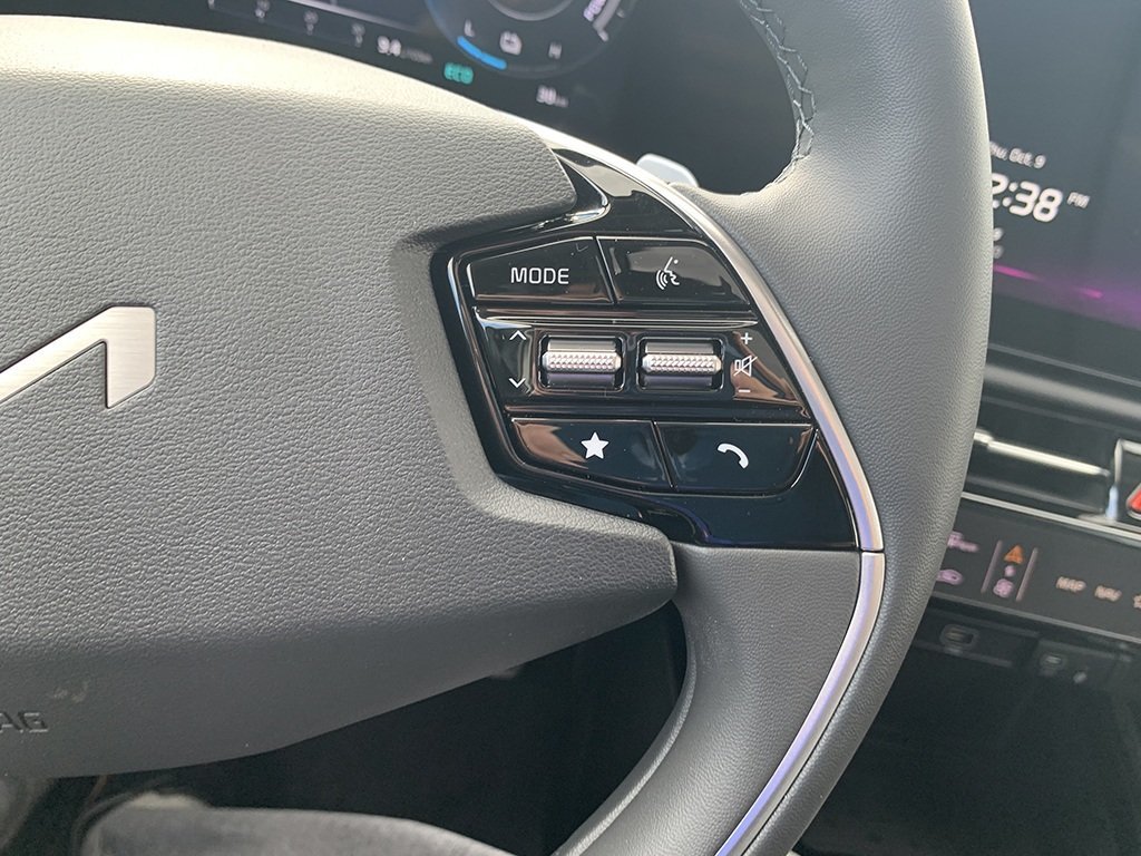 2026 Kia Niro SX in Amherst, Nova Scotia - 21 - w1024h768px