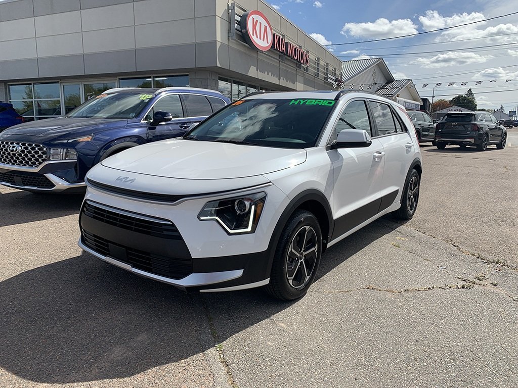 2026 Kia Niro EX Premium in Amherst, Nova Scotia - 8 - w1024h768px