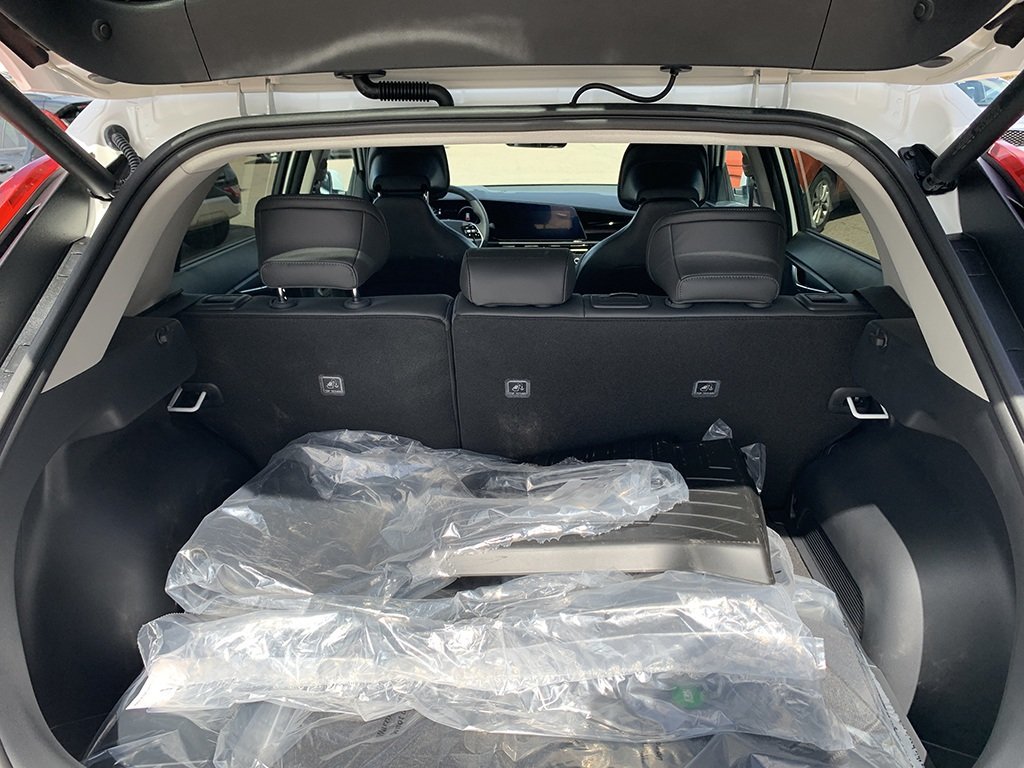 2026 Kia Niro EX Premium in Amherst, Nova Scotia - 7 - w1024h768px